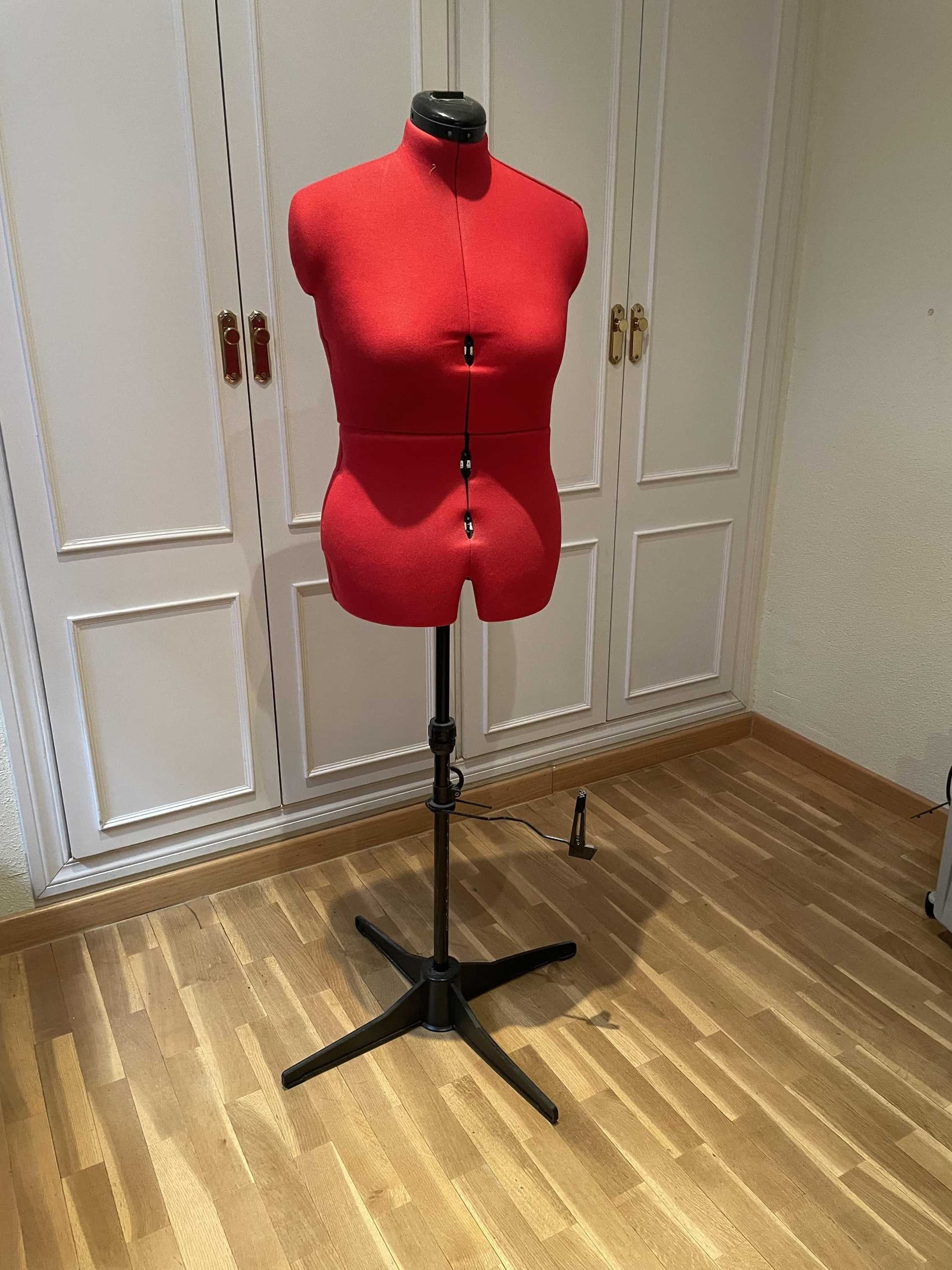 Maniquí transformable a partir talla 43
